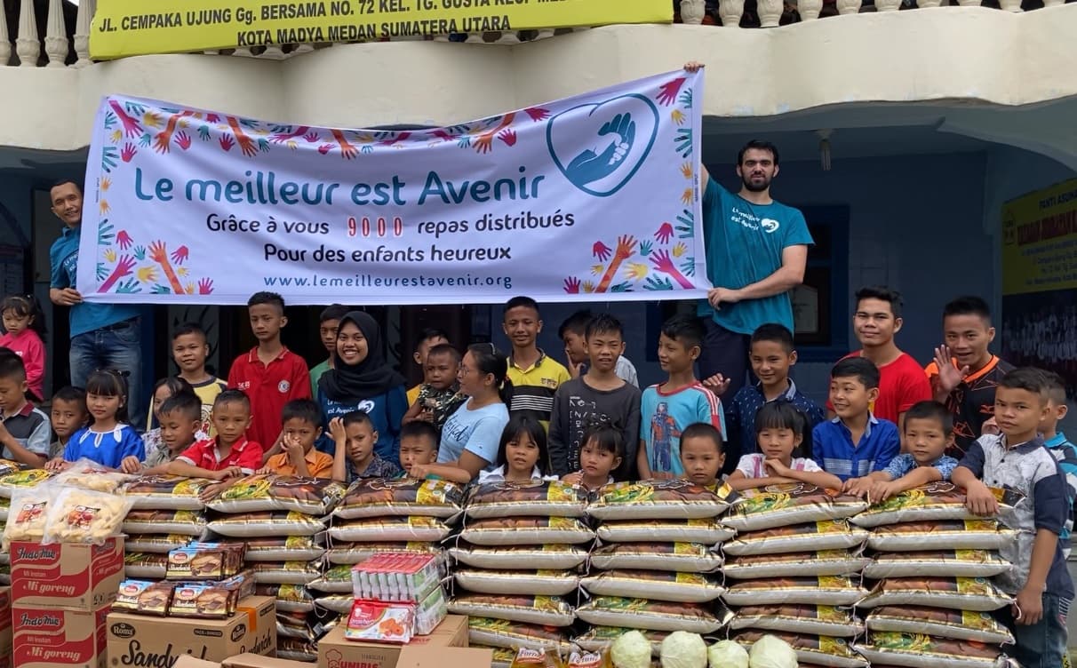 Action humanitaire de l'association Le meilleur est Avenir